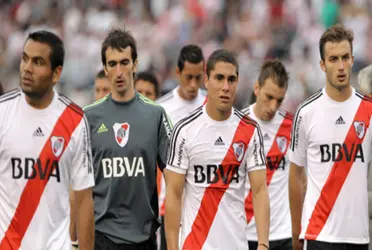 Descubrí quién es el que, luego de haber menospreciado a River Plate, está a nada de quedarse sin trabajo en la liga del retiro.
