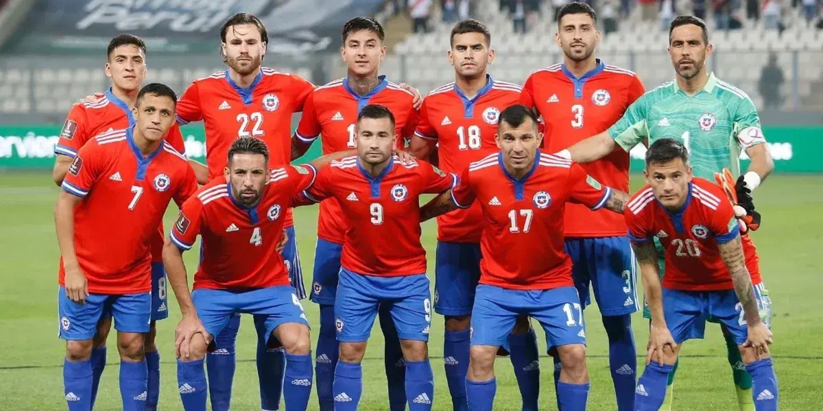 Desde el país araucano hablan sobre la posibilidad de cambiar el álbum del Mundial de Qatar