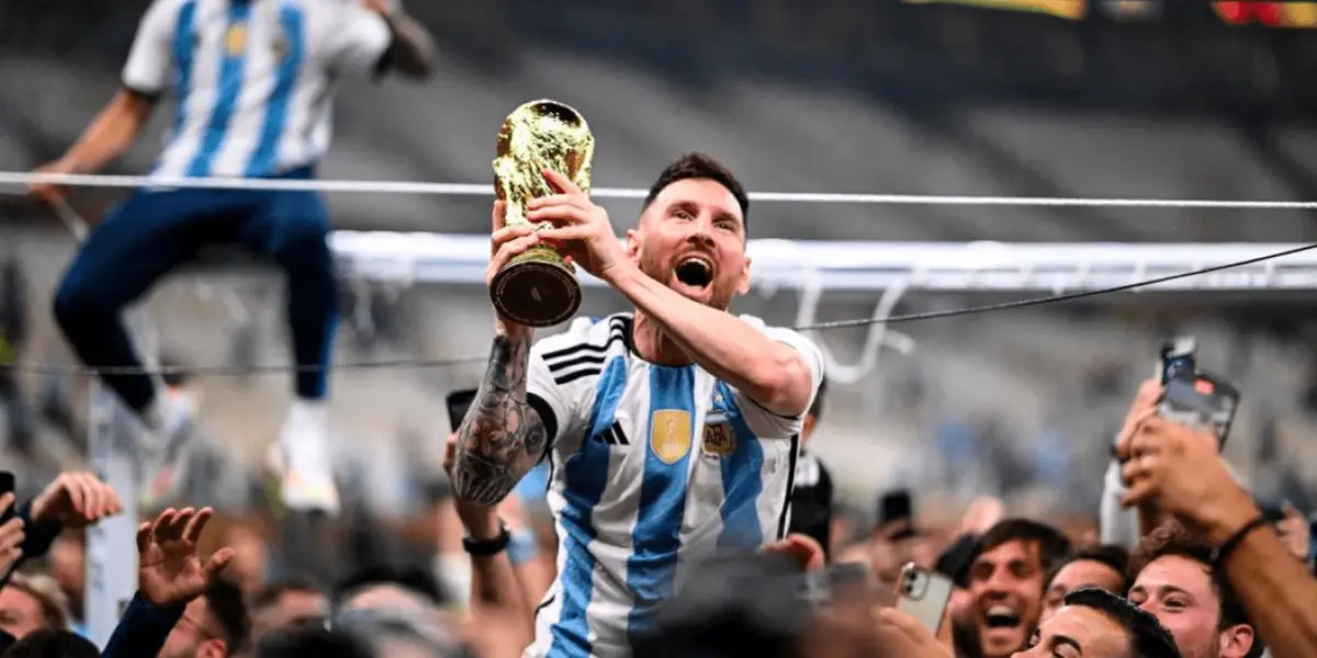 Desde el Tri intentan convencerlo y solo tiene en mente representar al actual campeón del mundo