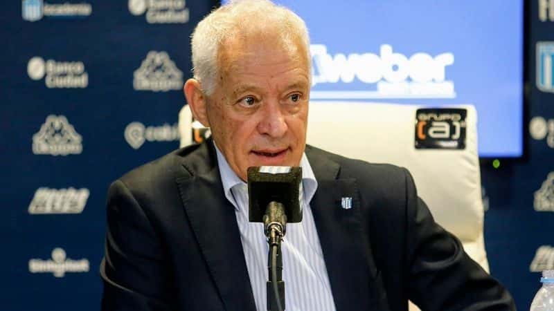 Desde la dirigencia de Racing buscan contratar a un nuevo DT para reemplazar a Beccacece.