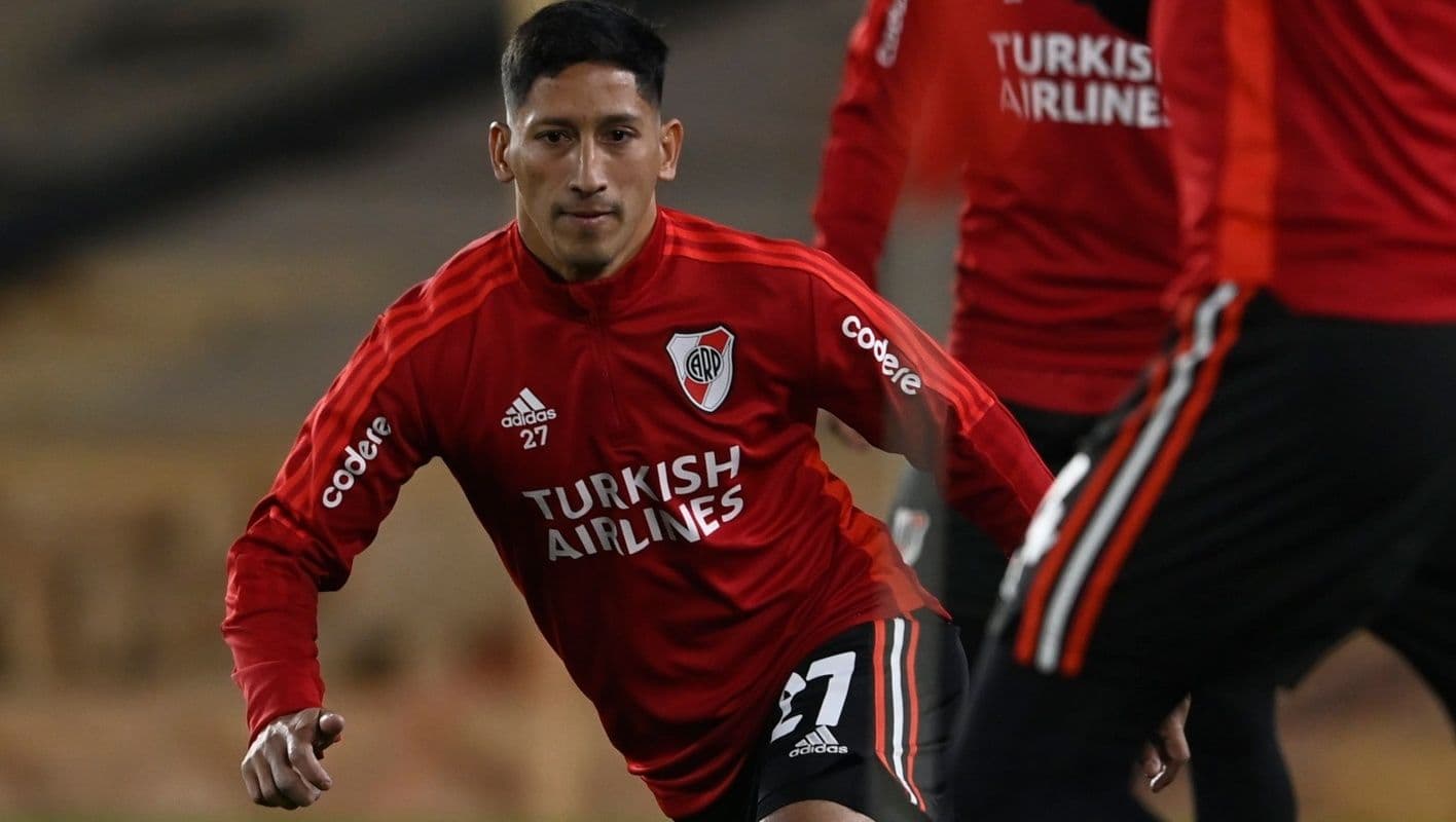 Después de sufrir una fuerte fractura en su rostro, el mediocampista pasó por el quirófano y se enfoca en su regreso a las canchas.