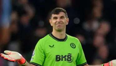 ¿Dibu Martínez se va del Aston Villa?