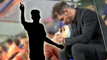 Diego Simeone sentado en el banco del Atlético de Madrid