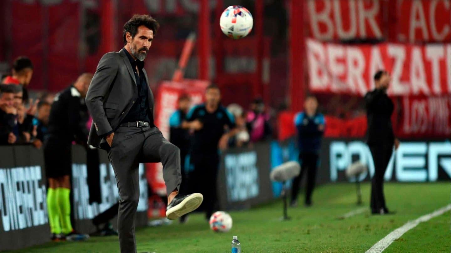 Eduardo Domínguez exigió 4 o 5 refuerzos pero hasta el momento no ha llegado ninguno en el arranque de la Liga Profesional.