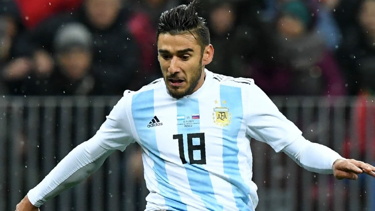 Eduardo Salvio comienza a perfilarse como el titular que elegirá Lionel Scaloni sobre Marcos Acuña, Alejandro Darío Gómez, y Guido Rodríguez