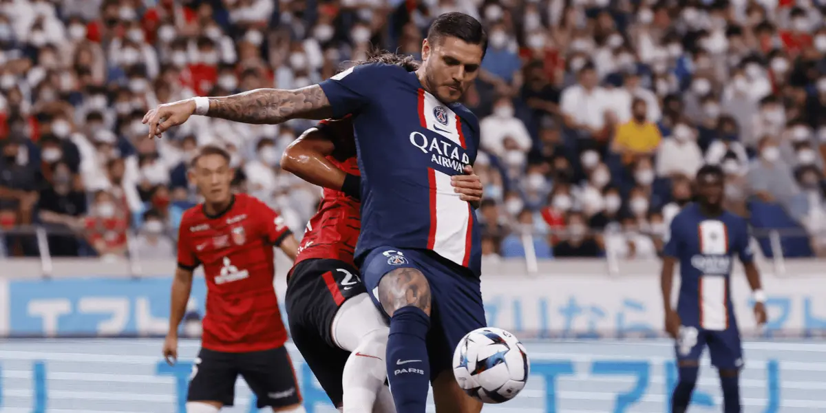 El argentino viajó a Turquía para firmar con su nuevo club, luego de perder espacio en el PSG