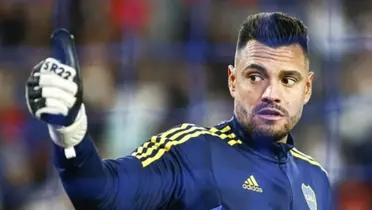 El arquero de 37 años confirmó que tiene la oferta para renovar "sobre la mesa".