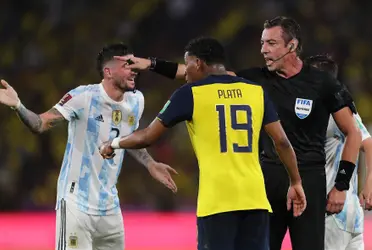 El arquero de la Selección Argentina contó lo que le aseguró su compañero, protagonista en el polémico penal cobrado para Ecuador. 