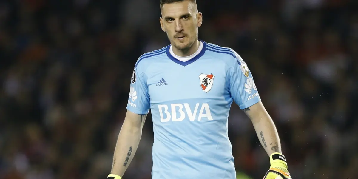 El arquero del Millonario evitó el segundo gol del equipo brasileño sobre el final del partido.