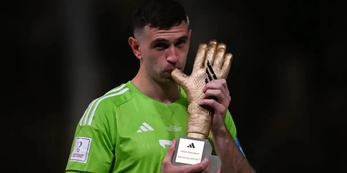 El arquero del seleccionado albiceleste no se olvida de la gesta en Qatar y tuvo un gesto que nadie pasó por alto.