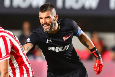 El arquero tuvo una tremenda reacción luego del triunfo de su equipo, Estudiantes de La Plata, por 3 a 2 ante el Globo en el Ducó, por la segunda fecha de la Copa de la Liga.