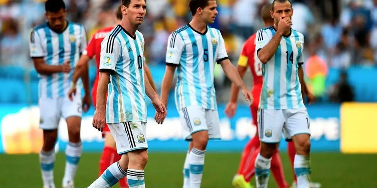 El astro argentino le envió un mensaje a sus dos ex compañeros luego de su retiro.