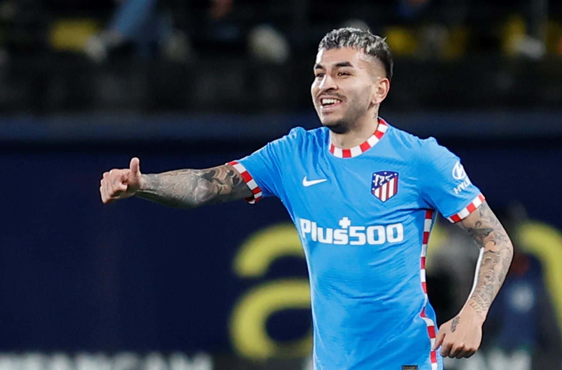 El Atlético de Madrid igualó 2 a 2 ante Villarreal pero el futbollista argentino marcó un gol que, seguramente, estará entre los mejores del año.