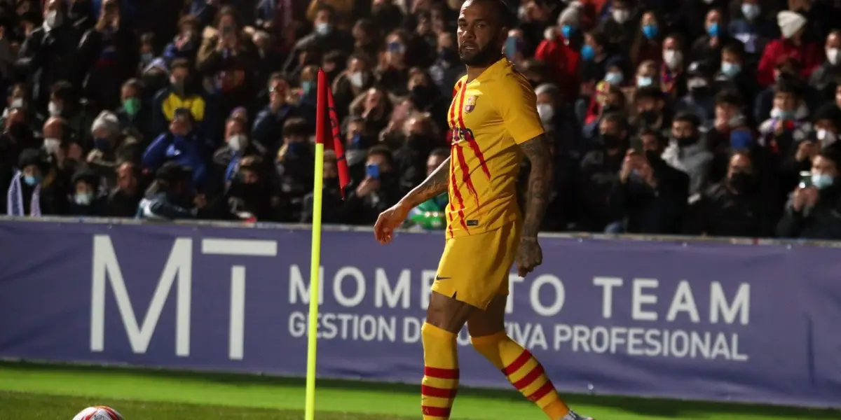 El brasileño se volvió a poner la camiseta del Barcelona de forma oficial en el triunfo por la Copa del Rey y después aseguró que eso es "un regalo". 