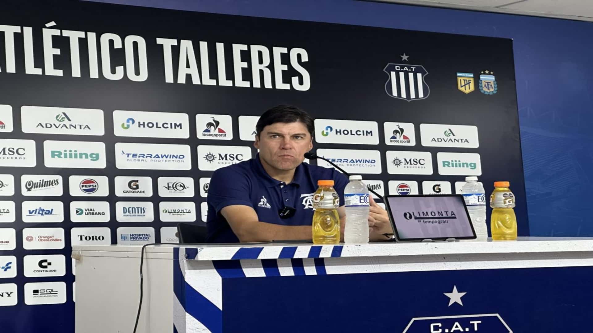 El Cacique Medina en conferencia de prensa (El Grafico)