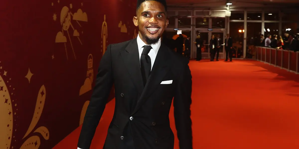 El camerunés volvió a demostrar su simpatía por Boca Juniors.