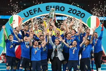 El campeón de Europa está ante una situación delicada pensando en la cita mundialista y, encima, sufrió la lesión de uno de sus futbolistas.