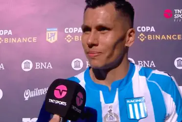 El capitán de Racing respondió de manera particular y rara a las preguntas del periodista luego del triunfo de la Academia ante Sarmiento por 4 a 1.