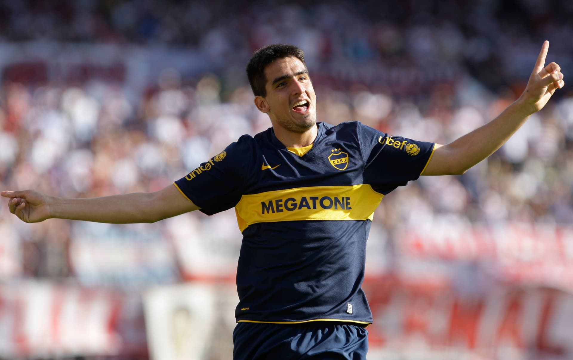 El carbonero está en tratativas para gestionar el regreso de Lucas Viatri.