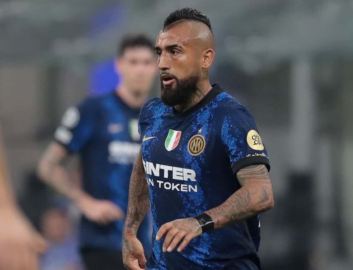 El chileno del Inter pretende seguir su carrera en el Flamengo de Brasil. Los detalles.