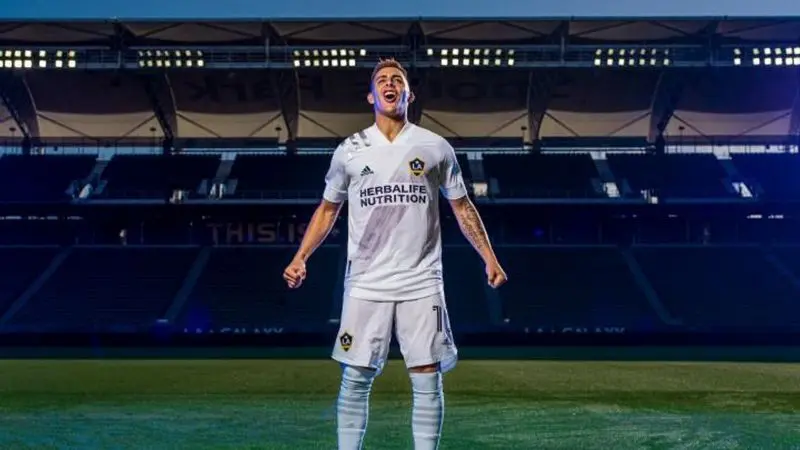 El Club Atlético Boca Juniors está cerca de concretar una venta de Cristian Pavón que puede beneficiarlos a futuro.