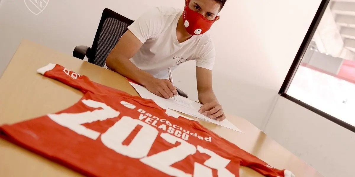 El Club Atlético Independiente no desaprovechó un solo segundo, y renovó a uno de sus más preciados baluartes, Alan Velasco.