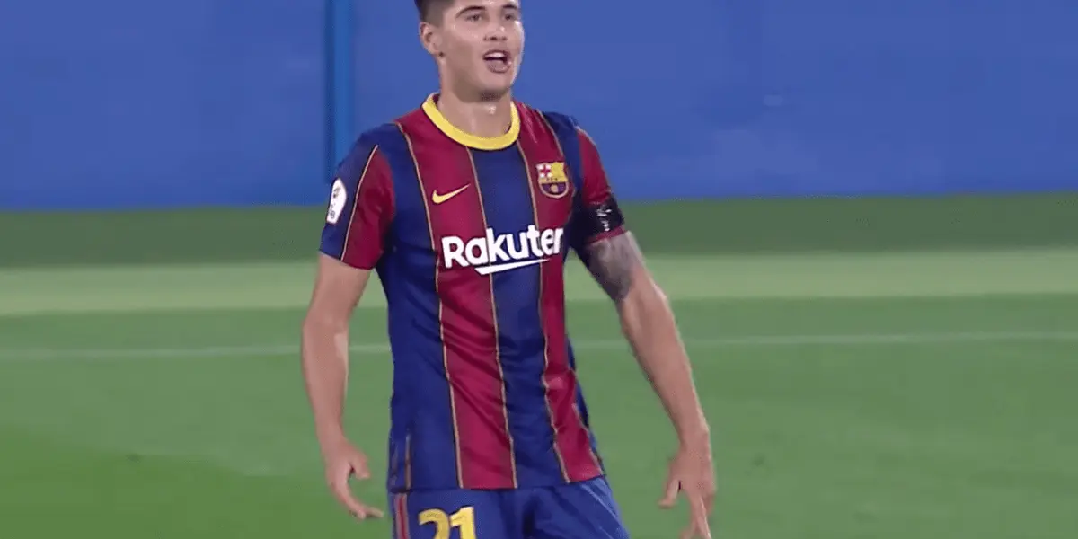 El club catalán dio una lista de los futbolistas que no tendrá en cuenta para la siguiente temporada y en esa nómina figura un jugador argentino.