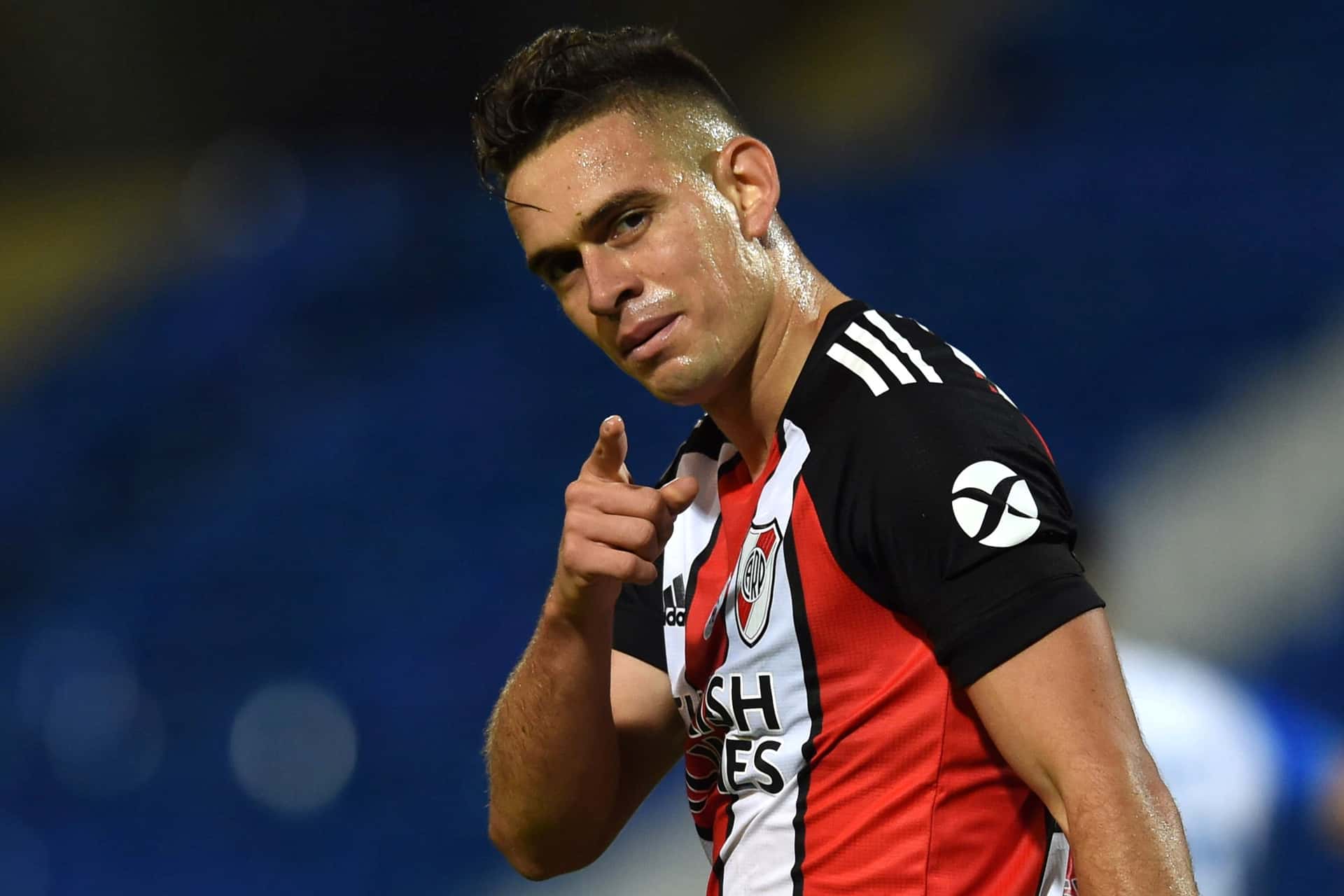 El colombiano aseguró que extraña el club de Núñez, a tres meses de su arribo al fútbol de Alemania.