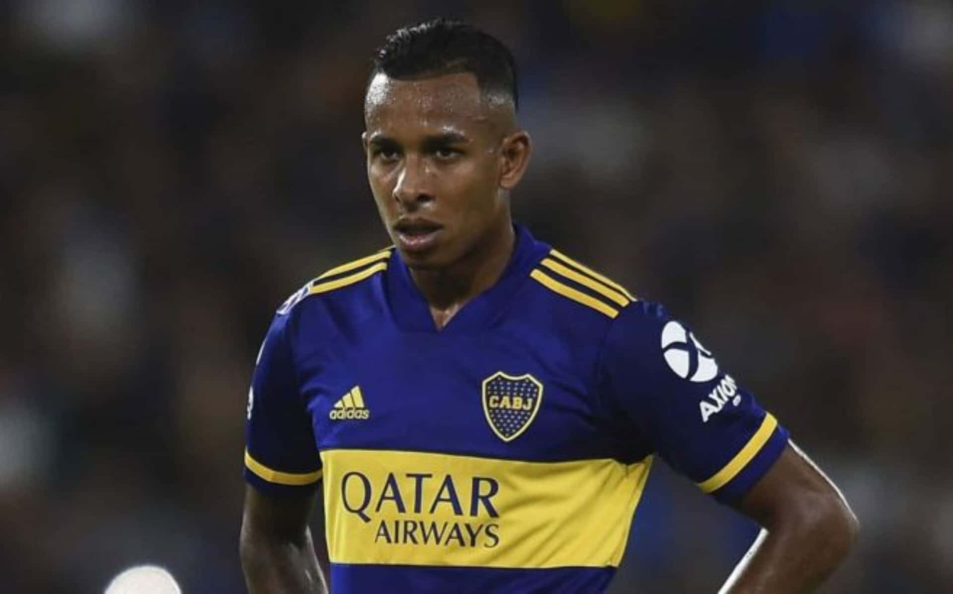 El colombiano está en plena recuperación y fue visitado luego de la operación.