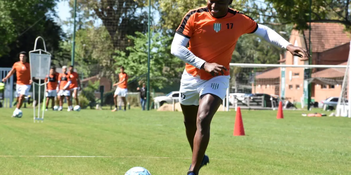 El colombiano generó una gran polémica en la Copa de la Liga Profesional Argentina.