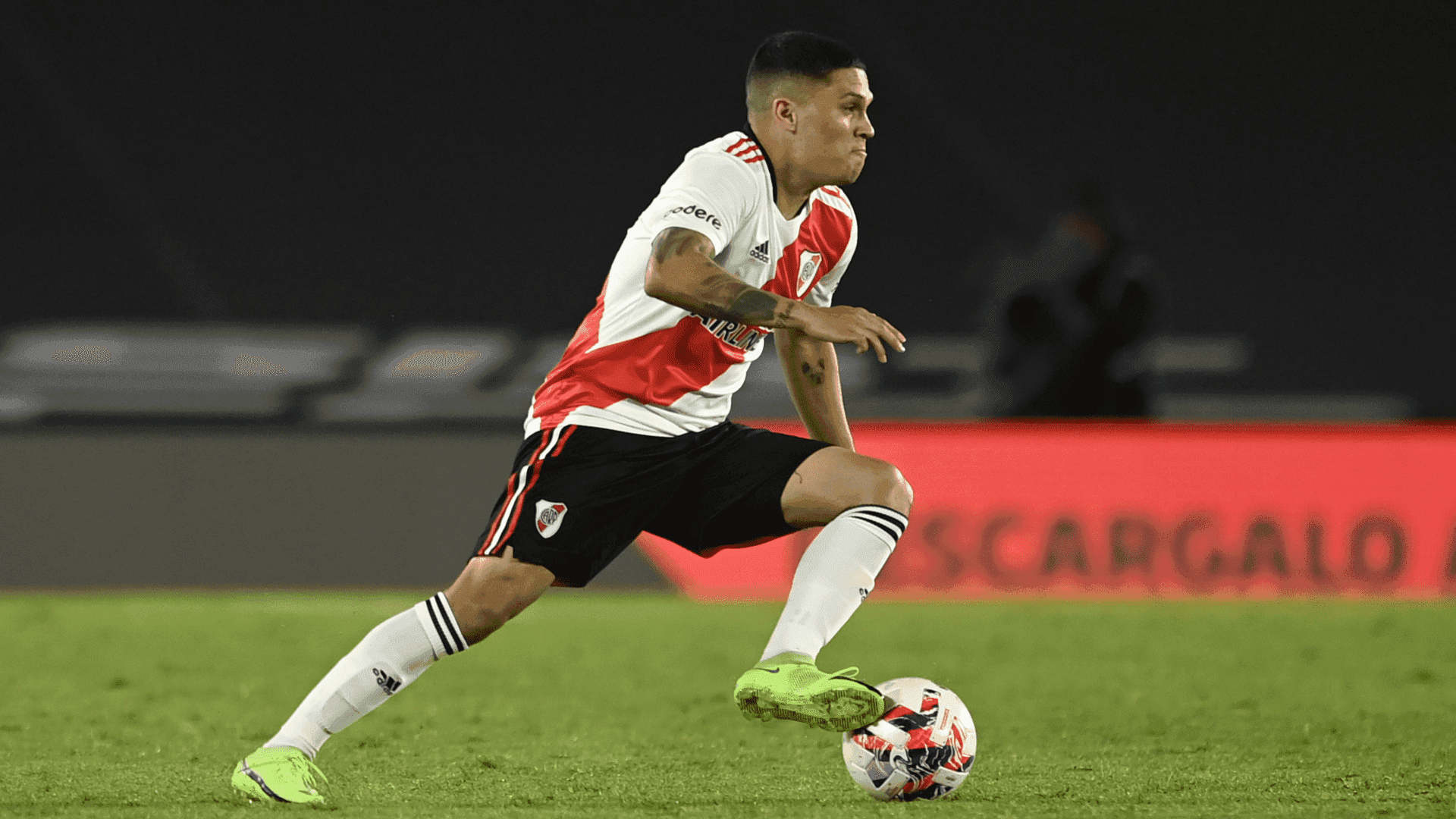 El colombiano parecía tener todo arreglado para fichar en el Flamengo, pero un imprevisto puede cambiar las cosas.