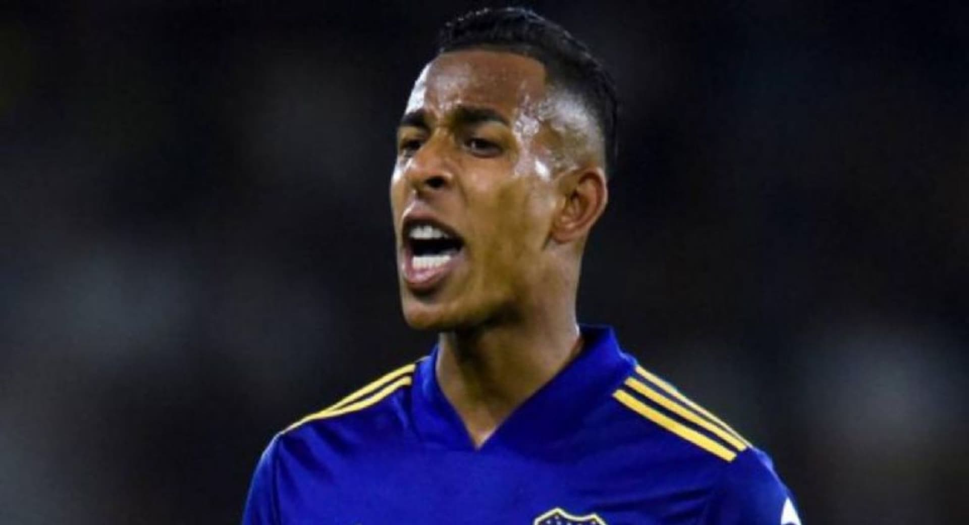 El colombiano se fastidió y mucho con un compañero en Florencio Varela.