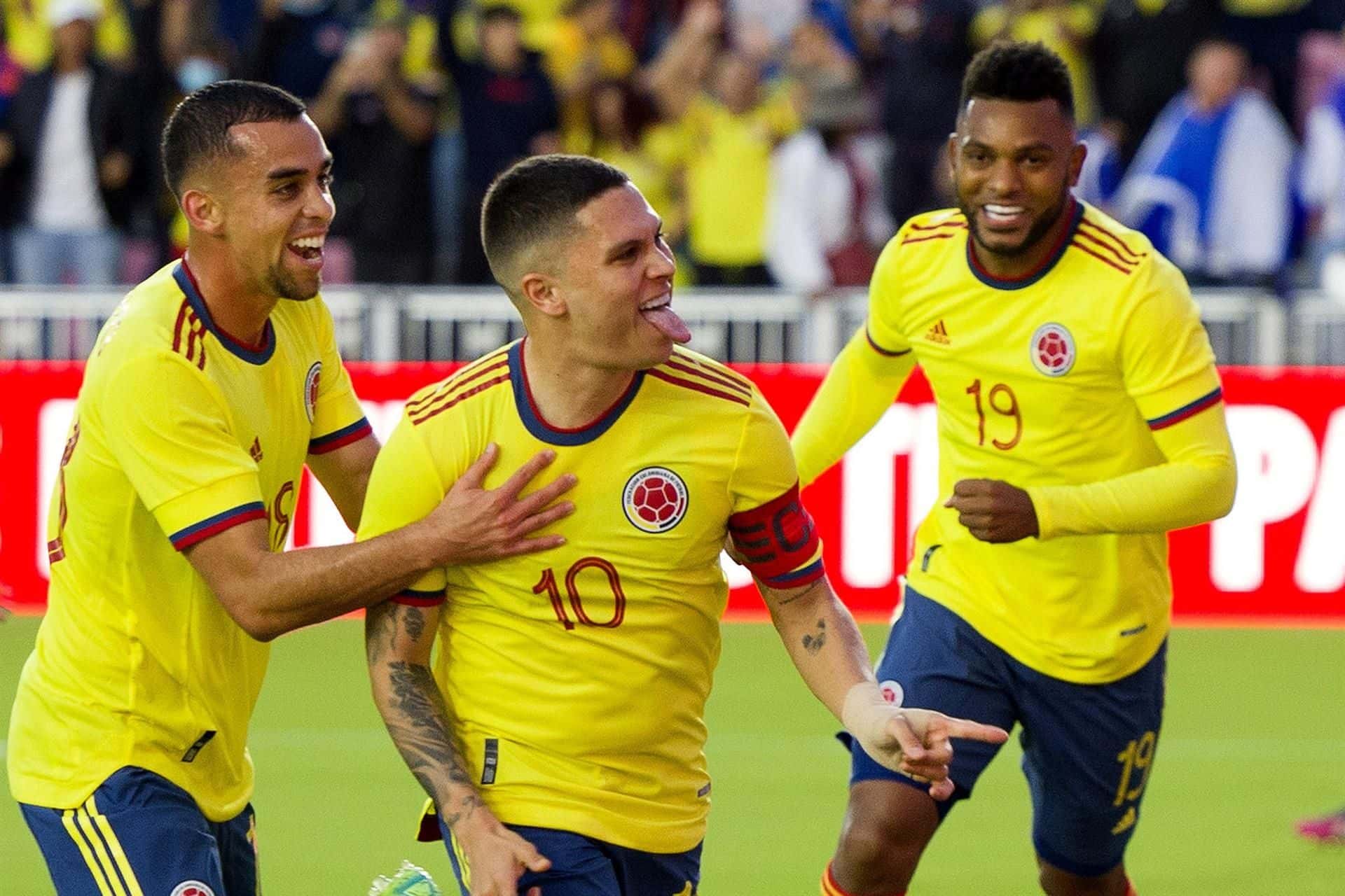 El colombiano subrió una lesión ligamentaria que lo dejará un tiempo afuera de las canchas.