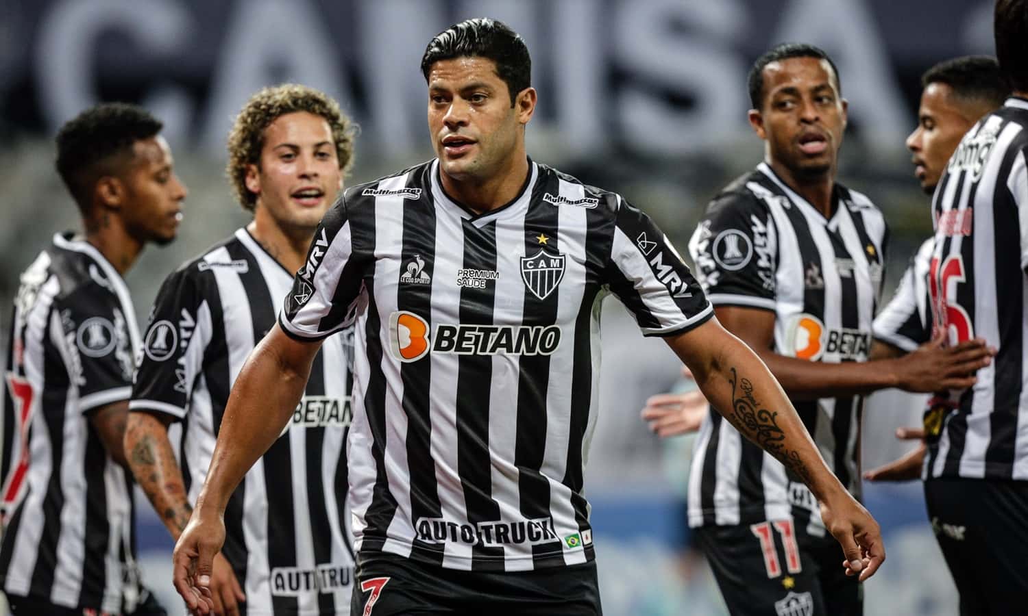 El conjunto brasileño tendría en sus planes la contratación de Ángel Di María.