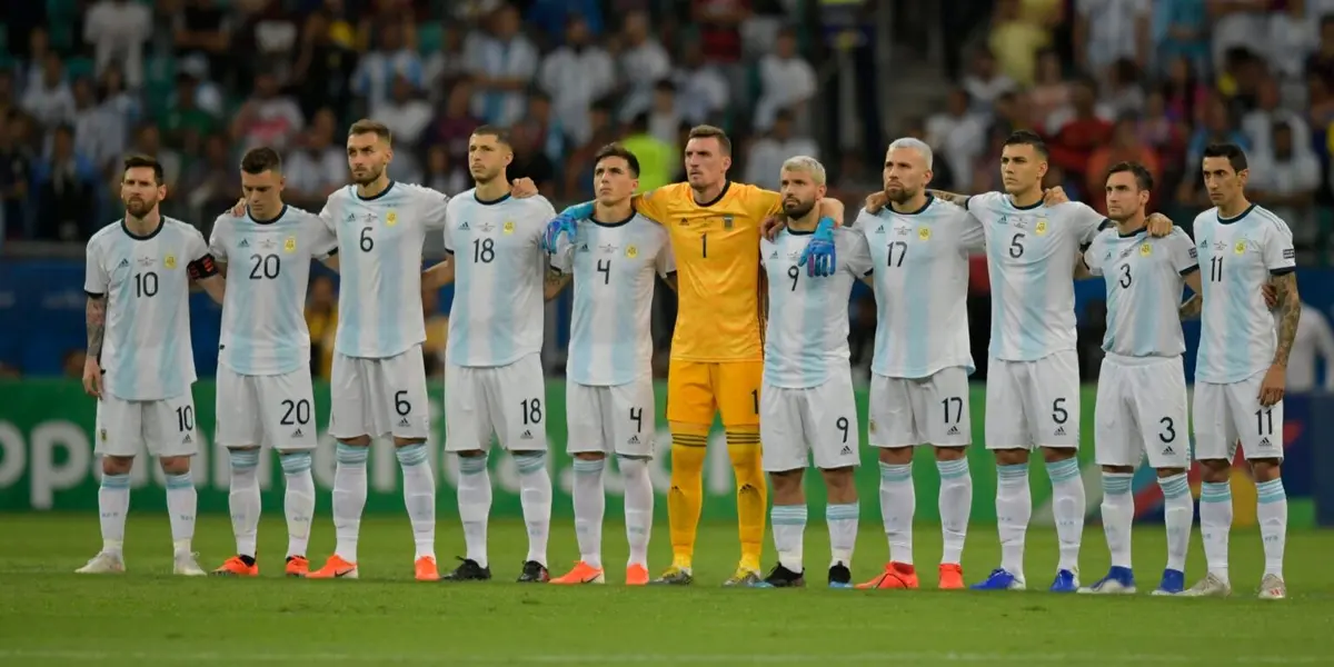 El conjunto de Scaloni logró la clasificación con cinco paetidos por jugarse y rápidamente llamó la atención, por sus números, en las redes sociales de la FIFA.
