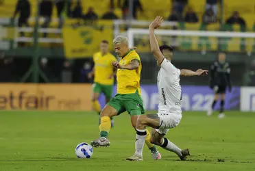 El conjunto ecuatoriano se impuso por 2 a 1 y se acomodó en la tabla de posiciones. El conjunto argentino soma tres puntos en tres presentaciones y por ahora está fuera de la zona de clasificación.