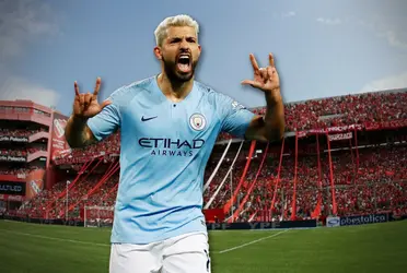 El contrato de Sergio Agüero con el Manchester City vence el próximo junio y los hinchas recuerdan su promesa de retorno a Argentina.