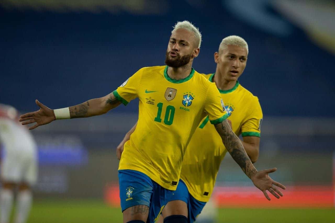 El crack del penta campeón del mundo se expesó respecto a la relación entre el público y su selección.