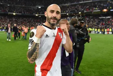 El defensor central del Millonario tiene 38 años y disfruta sus últimos años como futbolista profesional.