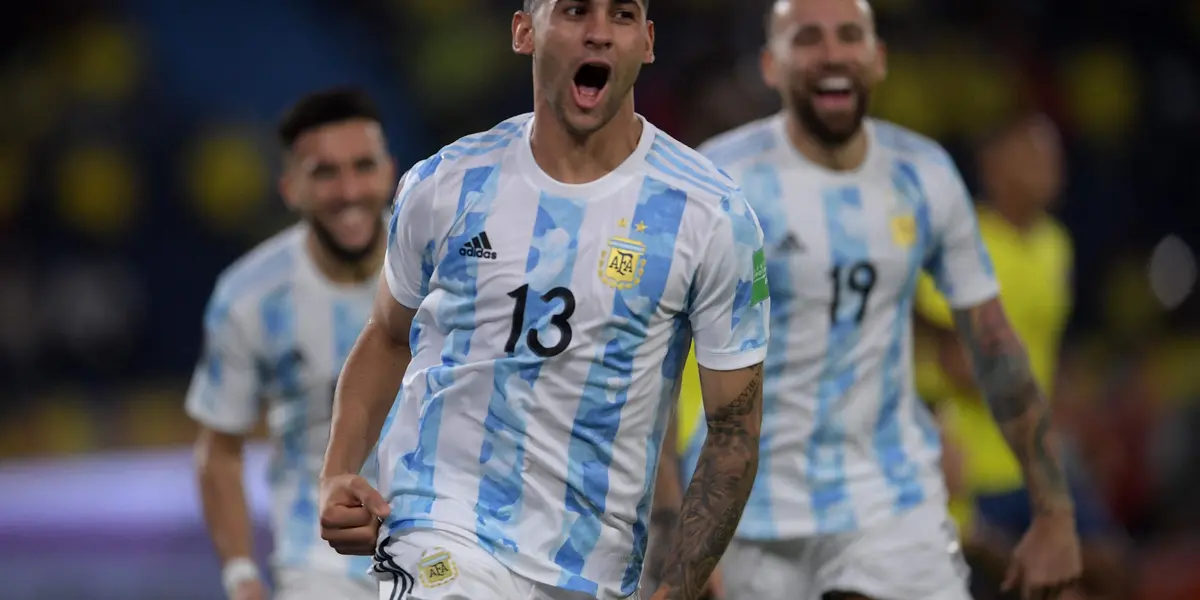 El defensor central puso en ventaja al conjunto dirigido por Lionel Scaloni.