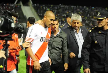 El defensor central recordó las conversaciones que tuvo con el Muñeco antes de volver desde México.