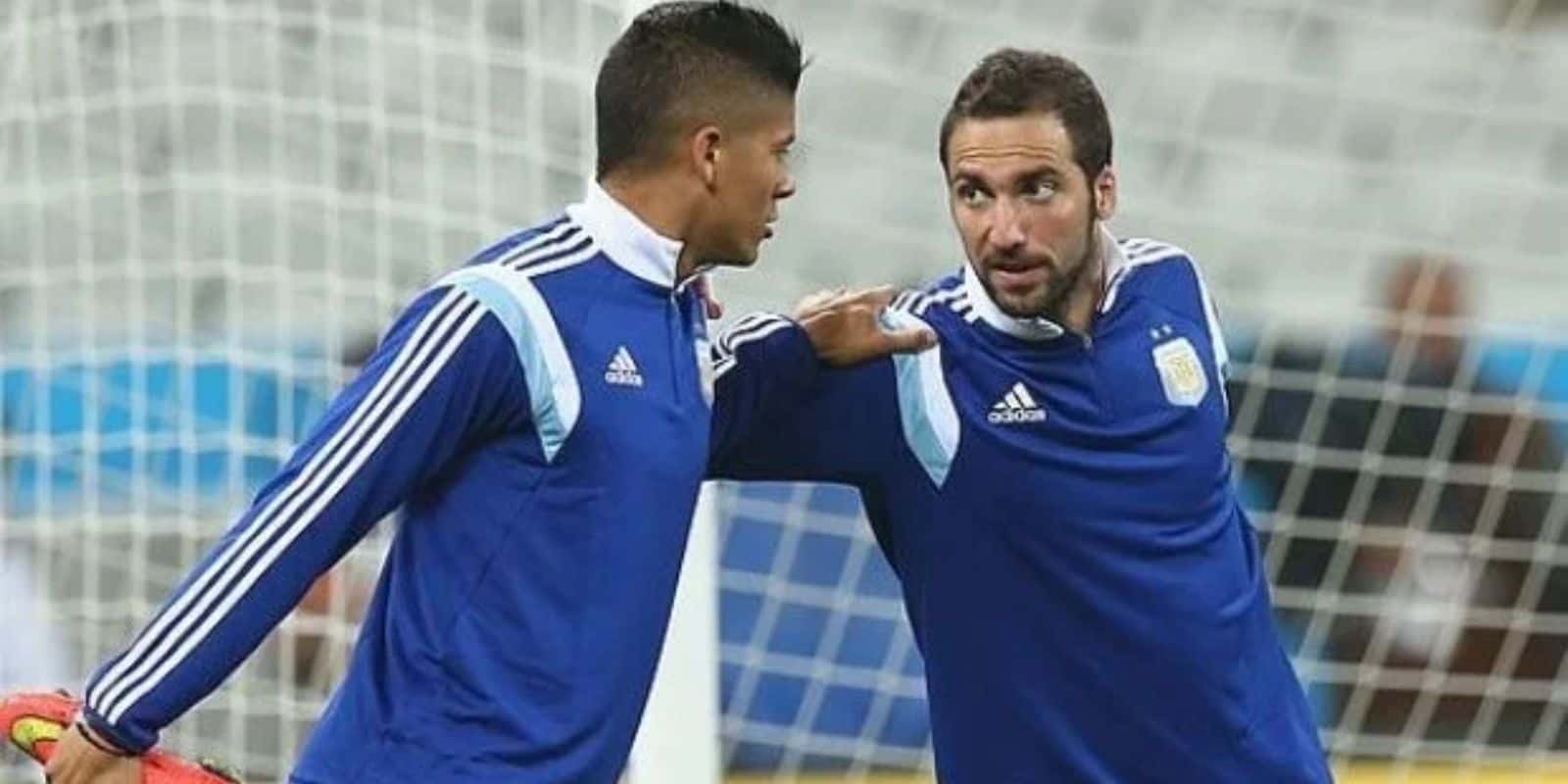El defensor de Boca, ex compañero del Pipa en Argentina, le dedicó unas palabras al delantero que hoy anunció su retro profesional.