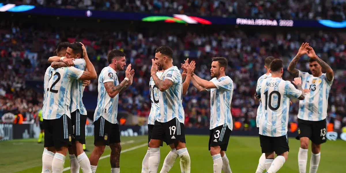 El defensor habló de todo y en particular de las aspiraciones del conjunto nacional en la Copa del Mundo.