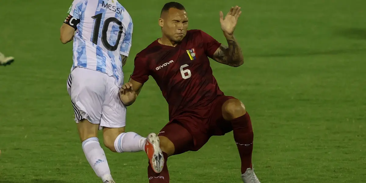 El defensor venezolano, que se fue expulsado, compartió unas palabras en sus redes sociales para defenderse de las críticas.