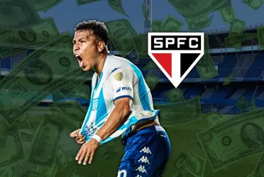 El delantero colombiano aparece en el radar del gigante brasilero y podría marcharse de Avellaneda.