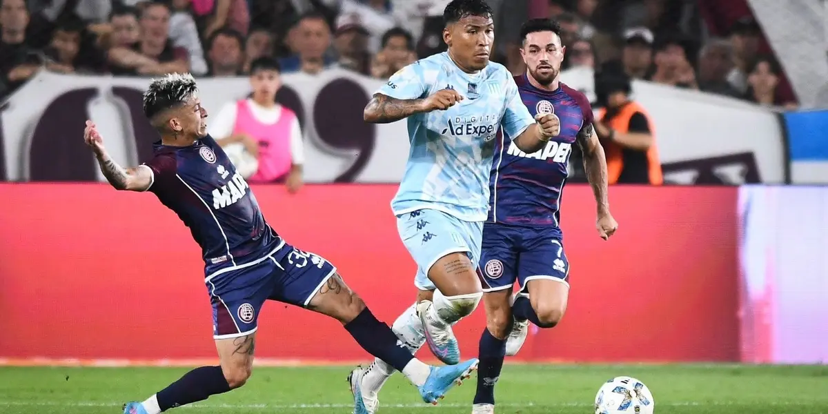 El delantero colombiano fue clave en el primer tiempo para que Racing estirara la ventaja.