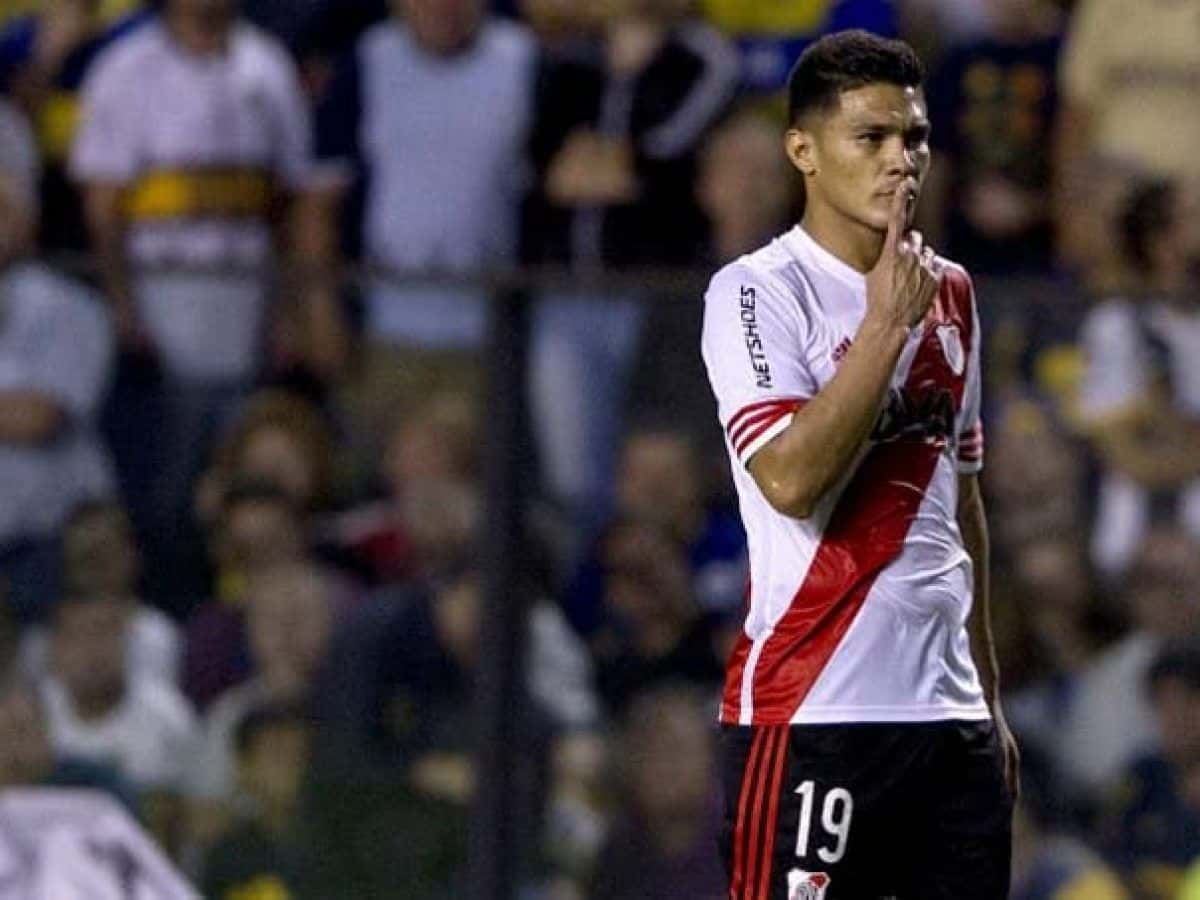 El delantero colombiano no tomará el avión rumbo a Buenos Aires junto a sus compañeros de Junior de Barranquilla.
