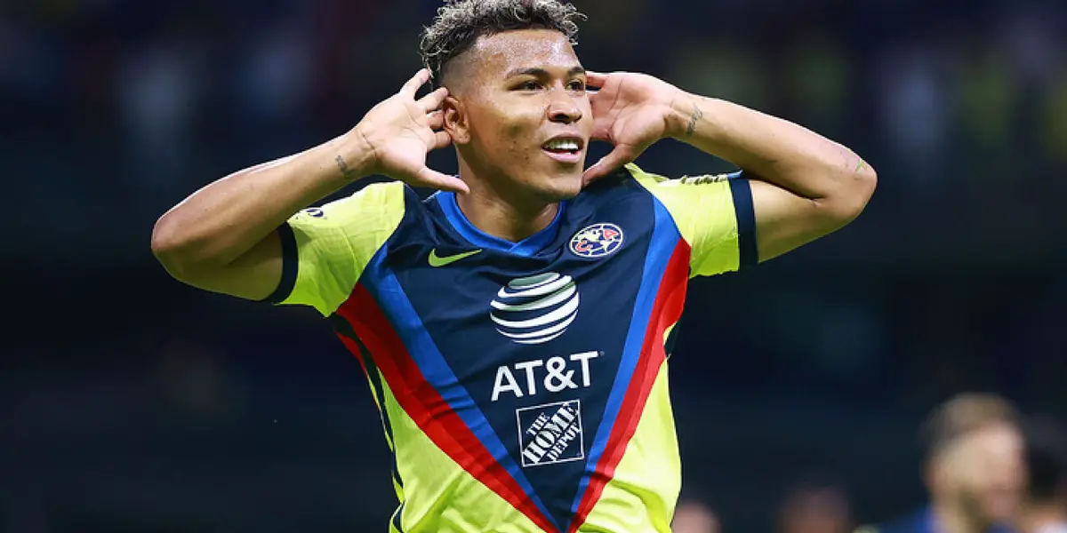 El delantero colombiano suena como posible refuerzo del Xeneize.