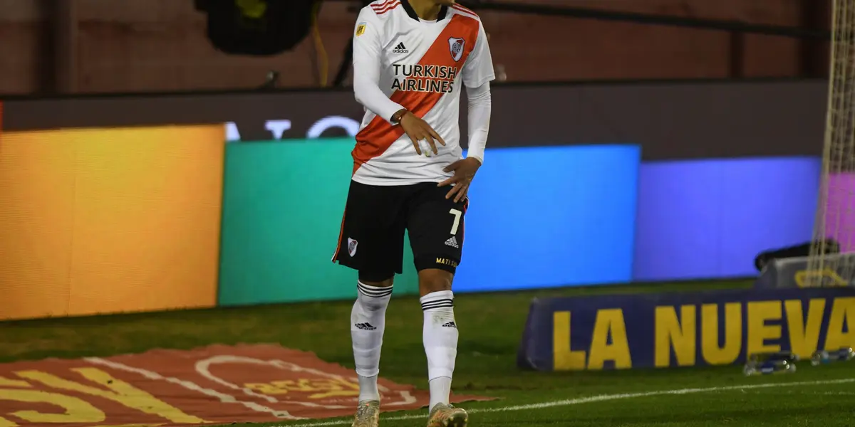 El delantero cordobés sintió una molestia muscula en el aductor izquierdo.