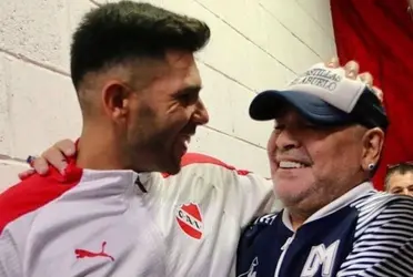 El delantero de Independiente de Avellaneda homenajeó a Diego Armando Maradona.